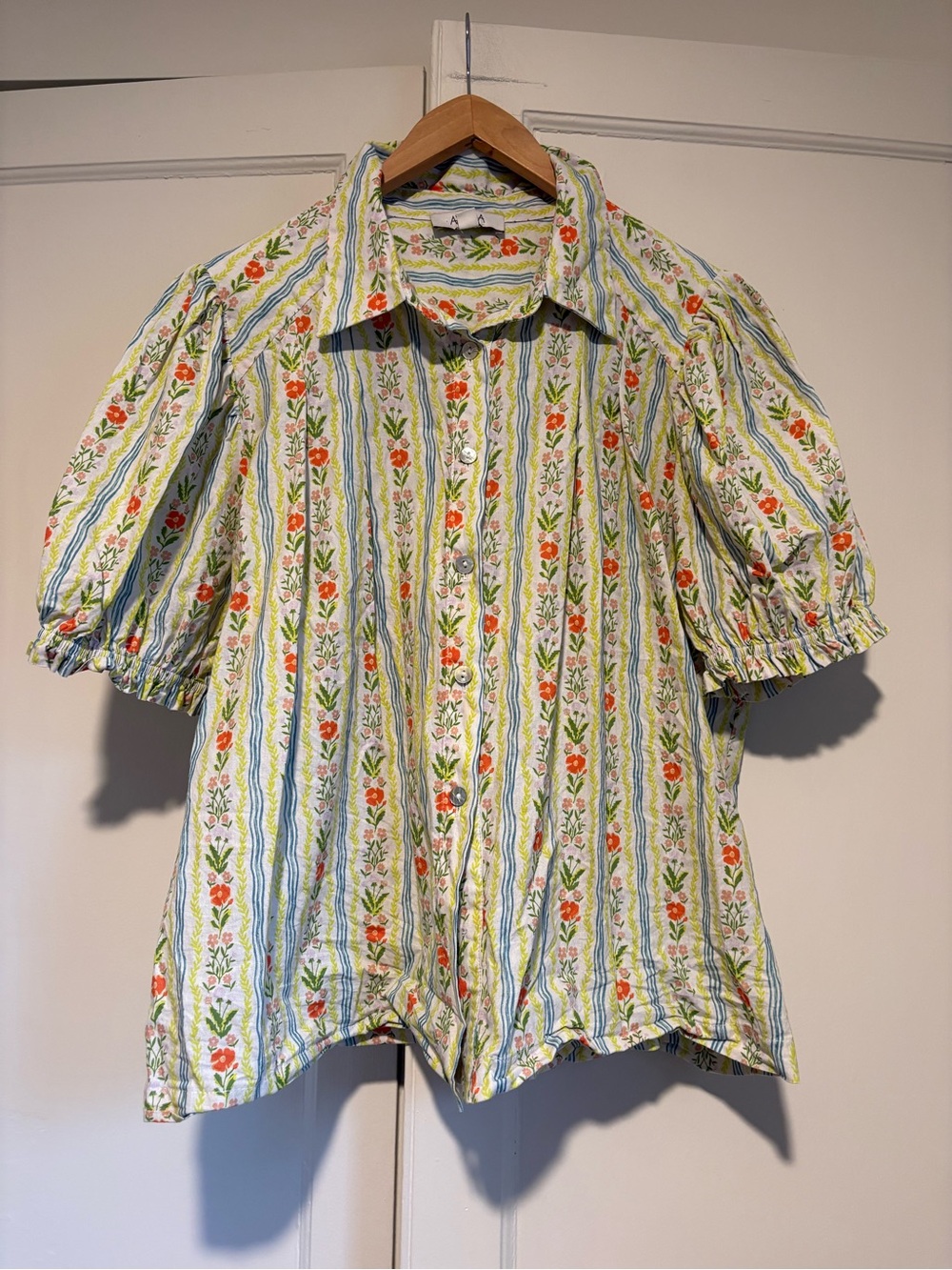 Avara Floral Puff Sleeve Button Down Blouse